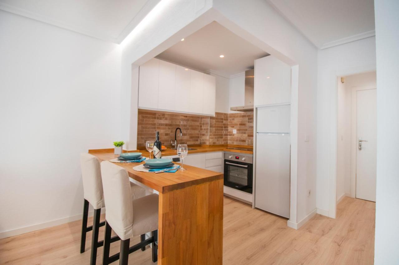 Feines Appartement Mit Hafenblick Santa Pola Extérieur photo