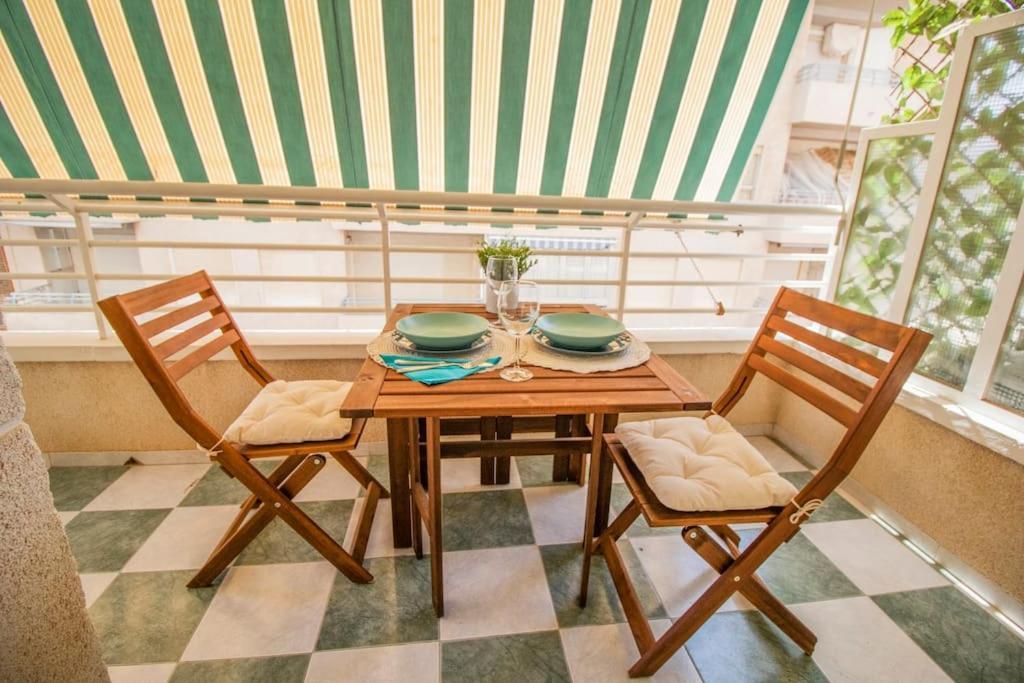 Feines Appartement Mit Hafenblick Santa Pola Extérieur photo
